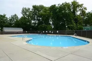 224 Nassau Dr, Springfield, MA 01129 - Photo 25