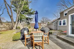 22 Irving St, Reading, MA 01867 - Photo 31
