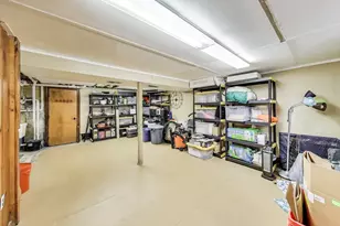 22 Irving St, Reading, MA 01867 - Photo 25