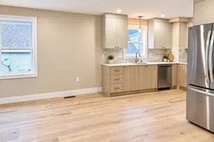 562 Gorham St, Lowell, MA 01852 - Photo 3