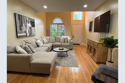 21 Knowlton Circ #21, Upton, MA 01568 - Photo 3