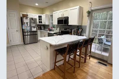 21 Knowlton Circ #21, Upton, MA 01568 - Photo 5