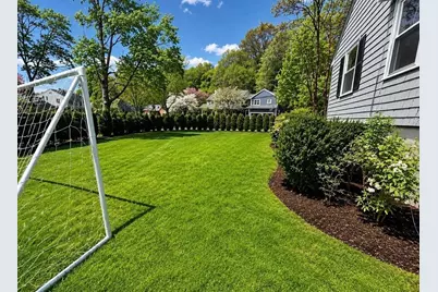 106 Annawan Rd, Newton, MA 02468 - Photo 21
