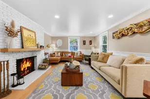106 Annawan Rd, Newton, MA 02468 - Photo 9