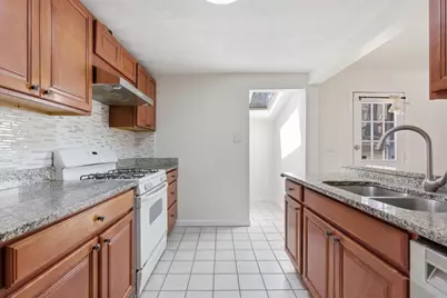 10 Avila Rd, Billerica, MA 01821 - Photo 9