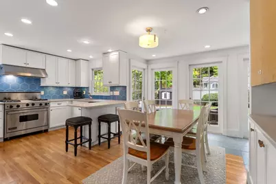 26 Berkshire Road, Newton, MA 02460 - Photo 11