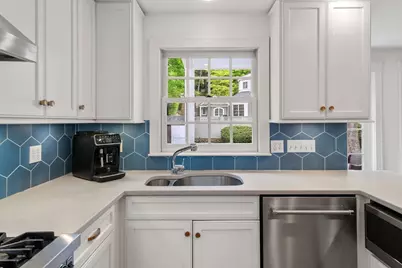 26 Berkshire Road, Newton, MA 02460 - Photo 15