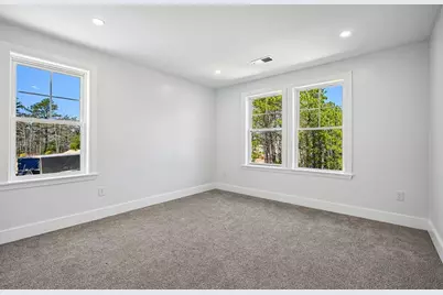 33 Seabiscuit Dr, Plymouth, MA 02360 - Photo 19