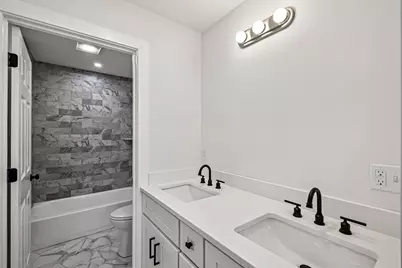 33 Seabiscuit Dr, Plymouth, MA 02360 - Photo 11
