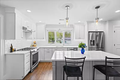17 Bradford Rd, Natick, MA 01760 - Photo 11