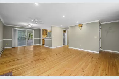 61 Continental Dr, Harwich, MA 02645 - Photo 5