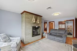 23 Pine St, Swansea, MA 02777 - Photo 7