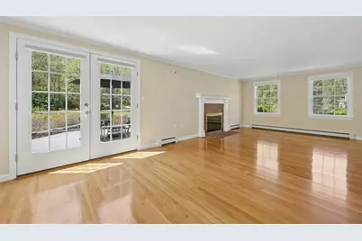 9 Wood, Mendon, MA 01756 - Photo 5