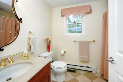 2 Blackthorne Cir, Hopkinton, MA 01748 - Photo 19