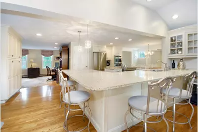 2 Blackthorne Cir, Hopkinton, MA 01748 - Photo 13