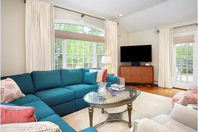 2 Blackthorne Cir, Hopkinton, MA 01748 - Photo 15