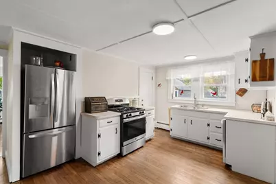 180 Plain St, Marshfield, MA 02050 - Photo 13