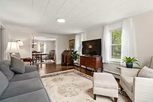 180 Plain St, Marshfield, MA 02050 - Photo 11