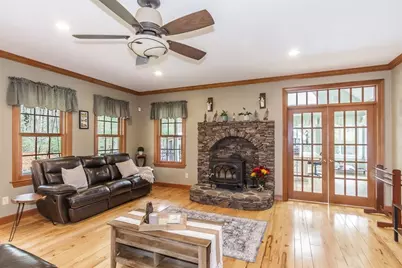 440 Howard, Lunenburg, MA 01462 - Photo 5