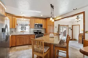 111 Seneca St, Fitchburg, MA 01420 - Photo 9