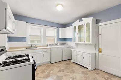32 Gourley Rd #1, Medford, MA 02155 - Photo 5