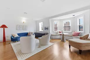 131 Mt Vernon St, Boston, MA 02108 - Photo 3