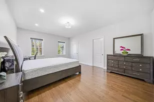 16 Grizzly Ln, Milford, MA 01757 - Photo 9