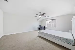 16 Grizzly Ln, Milford, MA 01757 - Photo 19