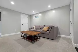 18 Crosstown Ave, Boston, MA 02132 - Photo 17