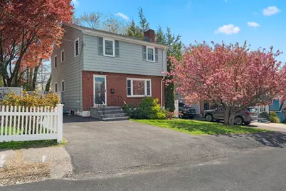 18 Crosstown Ave, Boston, MA 02132 - Photo 21