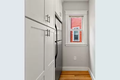 9 Bailey St #2, Boston, MA 02124 - Photo 5