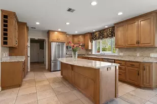 19 Bragg Rd, Foxboro, MA 02035 - Photo 9