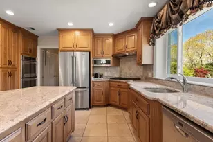 19 Bragg Rd, Foxboro, MA 02035 - Photo 11