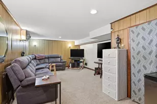 310 W Allen Ridge Rd, Springfield, MA 01118 - Photo 25
