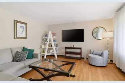 310 W Allen Ridge Rd, Springfield, MA 01118 - Photo 3