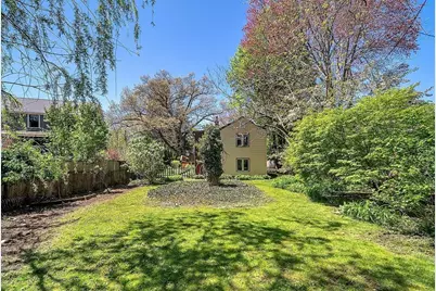 72 Marked Tree Rd, Needham, MA 02492 - Photo 11