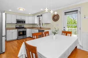 28 Blossom St, Waltham, MA 02451 - Photo 11