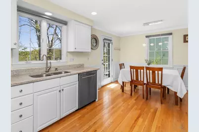 28 Blossom Street, Waltham, MA 02451 - Photo 5