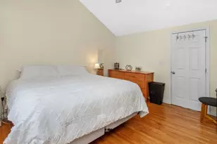 28 Blossom St, Waltham, MA 02451 - Photo 17