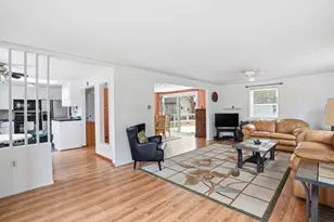 94 Edgewater Dr, Wareham, MA 02571 - Photo 15