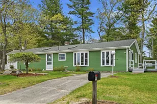 94 Edgewater Dr, Wareham, MA 02571 - Photo 3