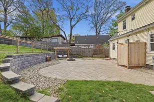 13 Marilyn Dr, Auburn, MA 01501 - Photo 9