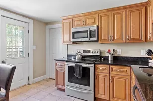 15-17 Stirling St, Andover, MA 01810 - Photo 1