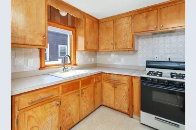 49 Hollace Street, Waltham, MA 02453 - Photo 5