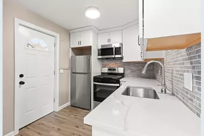 141 Prospect St #A, Gloucester, MA 01930 - Photo 3