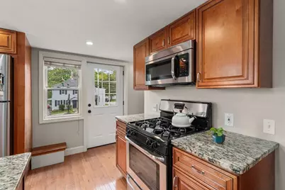 118 Village St #A, Medway, MA 02053 - Photo 5