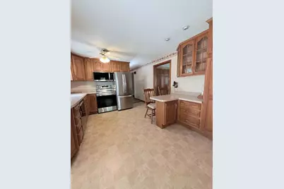 2 Cricklewood Dr, Leicester, MA 01524 - Photo 3