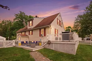 10 Gloucester St, Methuen, MA 01844 - Photo 17