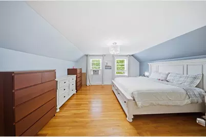 10 Gloucester St, Methuen, MA 01844 - Photo 9