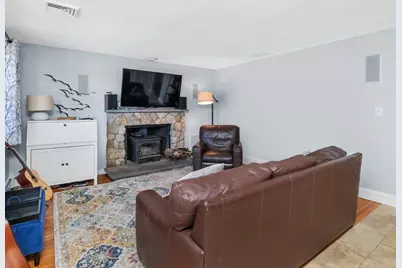 42 Virginia Road, Waltham, MA 02453 - Photo 5